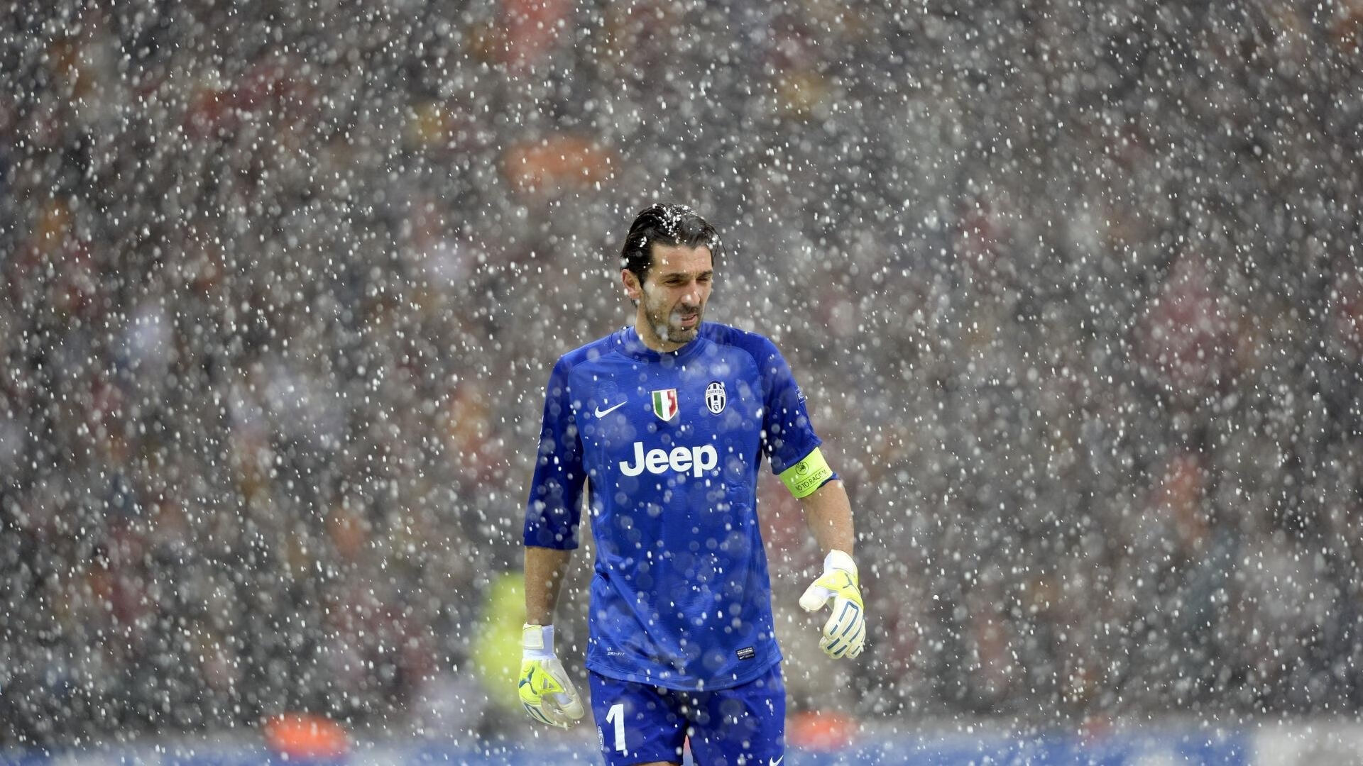 阿扎伦卡迎来二十赛季高光表现，利物浦球迷沸腾！